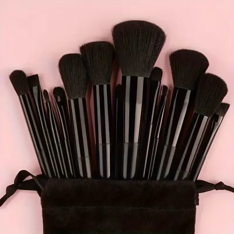 Makeup Brush Set — Concealer, Blush, Powder, Eyeshadow & Foundation Brushes