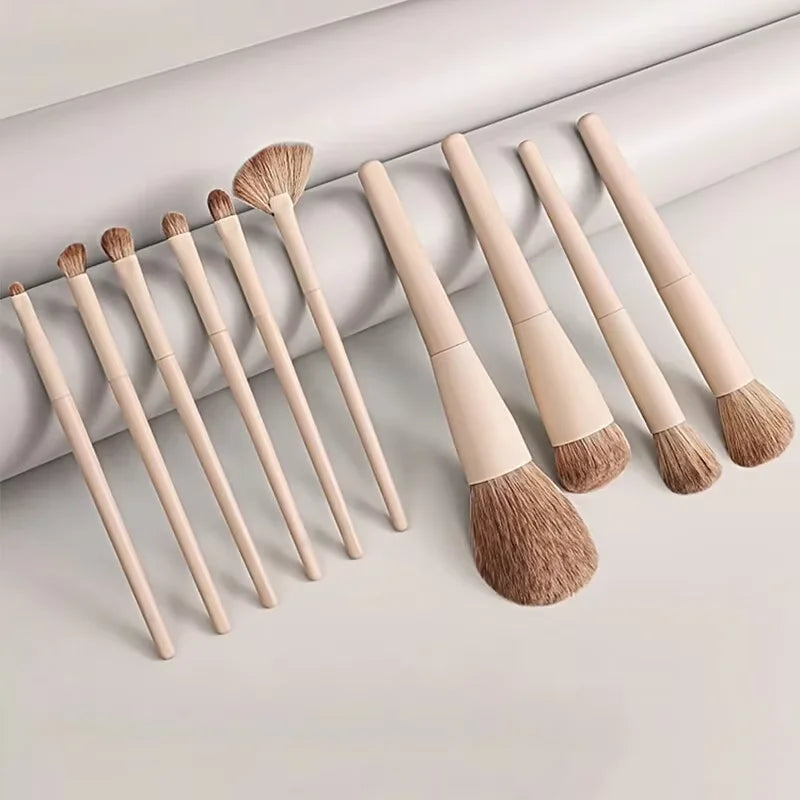 Makeup Brush Set — Concealer, Blush, Powder, Eyeshadow & Foundation Brushes