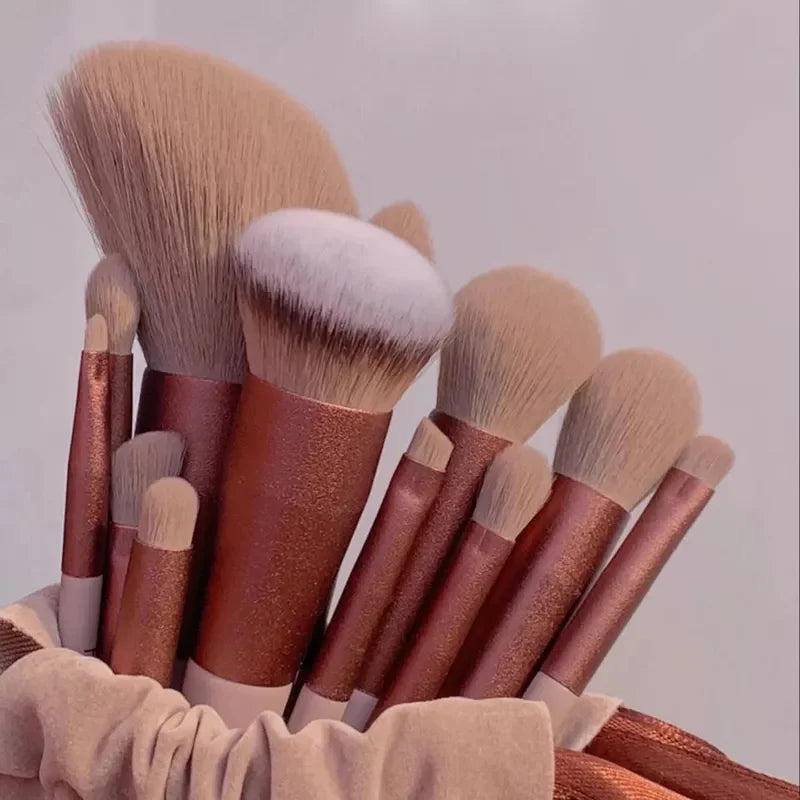 Makeup Brush Set — Concealer, Blush, Powder, Eyeshadow & Foundation Brushes
